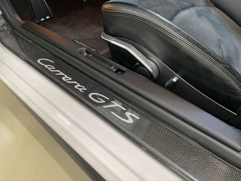 Porsche 997.2 Carrera GTS