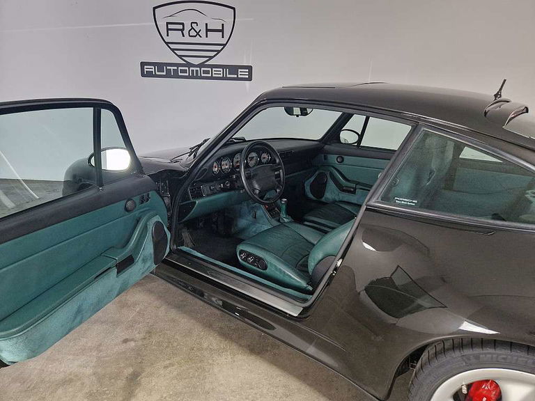 Porsche 993 Carrera 4S