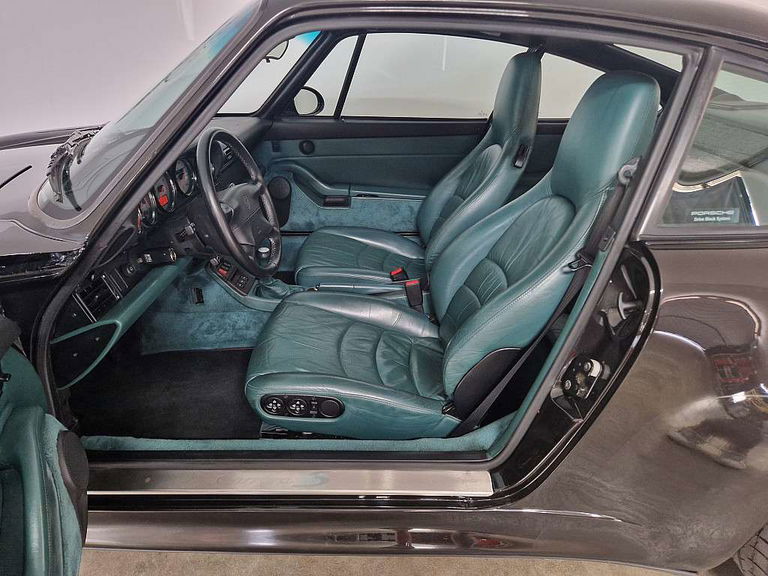 Porsche 993 Carrera 4S