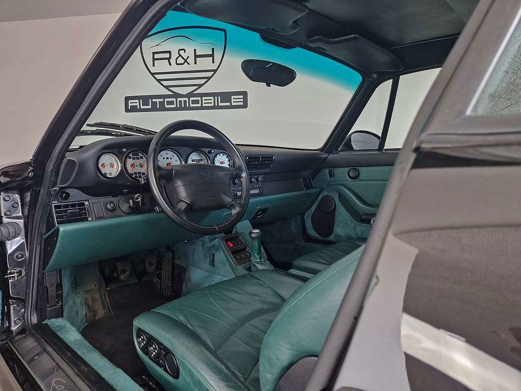 Porsche 993 Carrera 4S