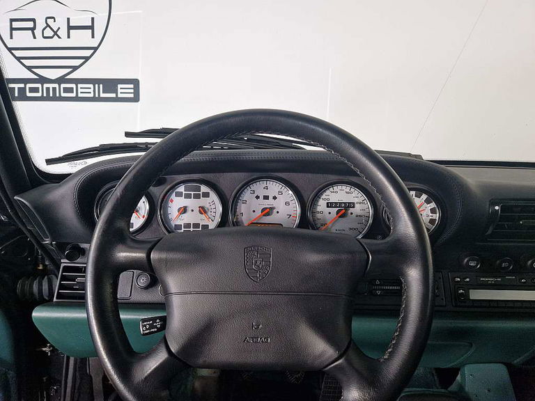 Porsche 993 Carrera 4S