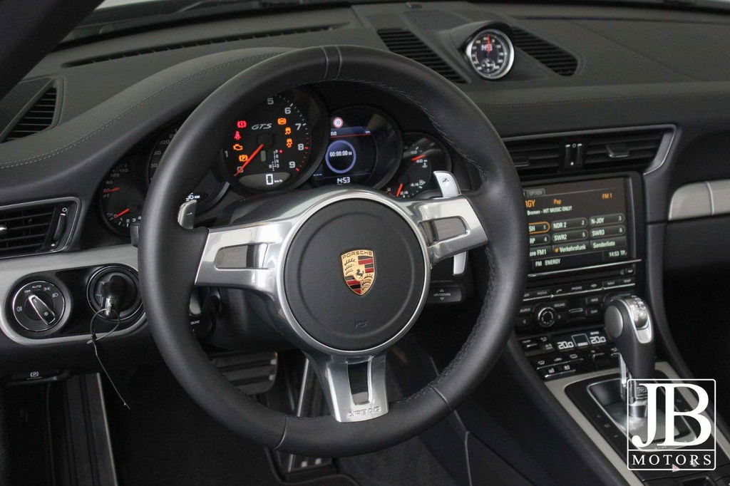 Porsche 991 Carrera 4 GTS
