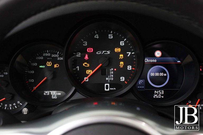 Porsche 991 Carrera 4 GTS