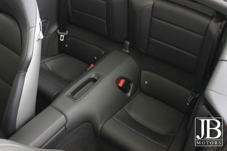 Porsche 991 Carrera 4 GTS