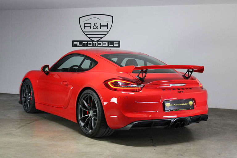 Porsche 981 Cayman GT4