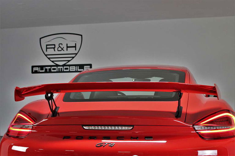 Porsche 981 Cayman GT4