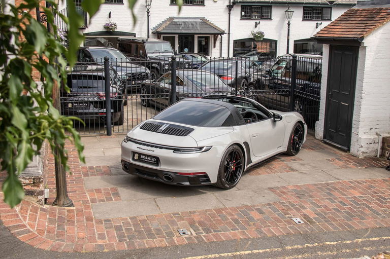 Porsche 992 Targa 4 GTS