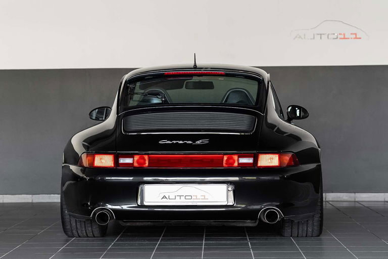 Porsche 993 Carrera 4S