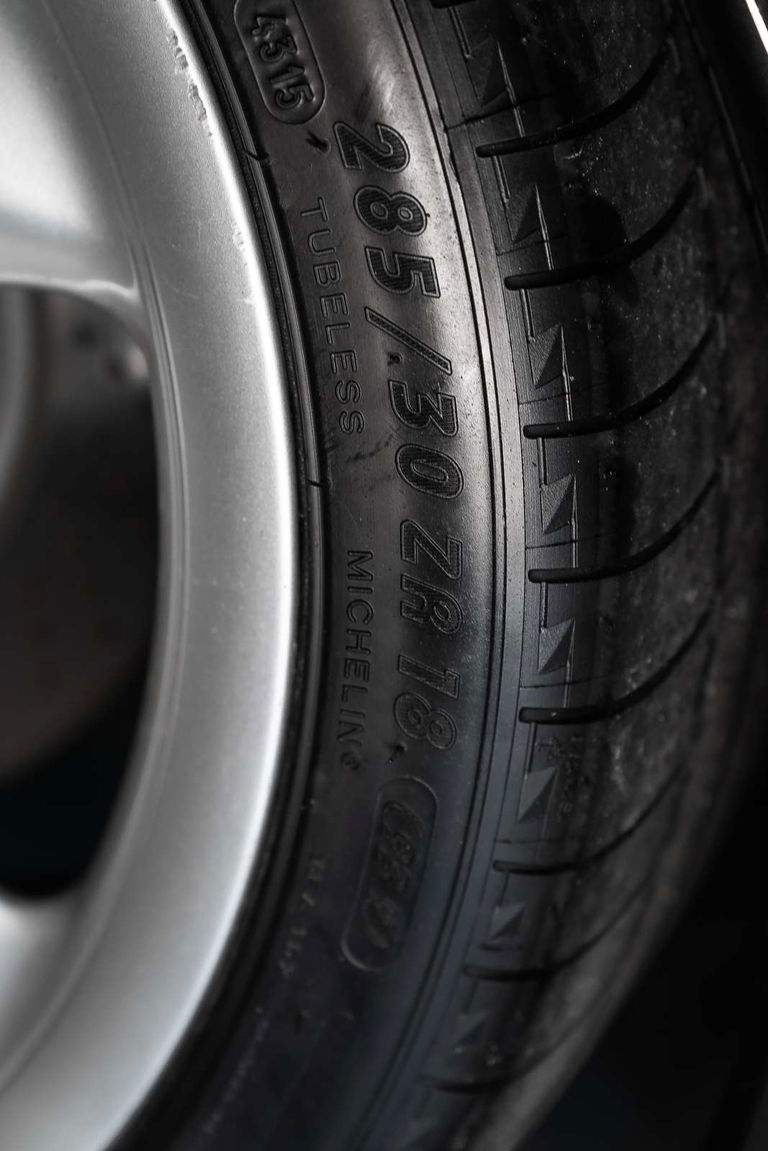 Porsche 993 Carrera 4S