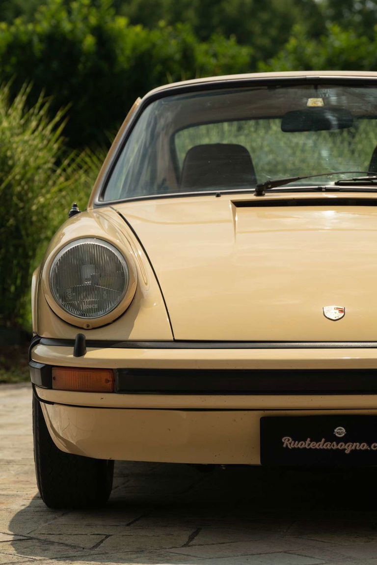 Porsche 911 Carrera 3,0
