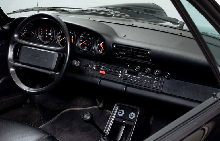 Porsche 911 Carrera 3.2