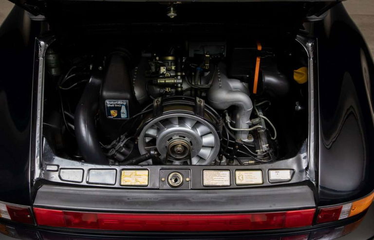 Porsche 911 Carrera 3.2