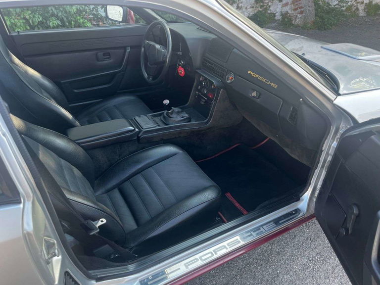 Porsche 924