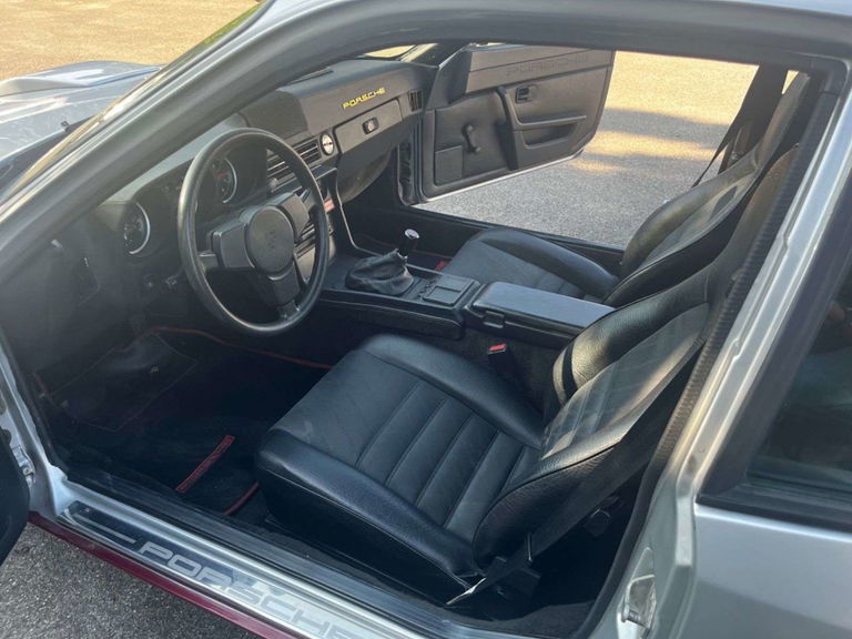 Porsche 924