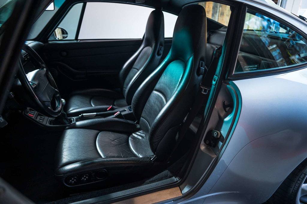 Porsche 993 Carrera 4S