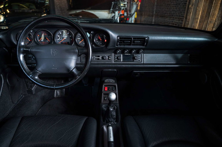 Porsche 993 Carrera 4S