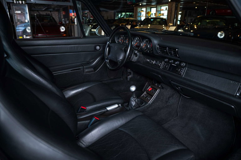 Porsche 993 Carrera 4S