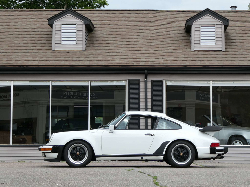 Porsche 911 Turbo 3.3