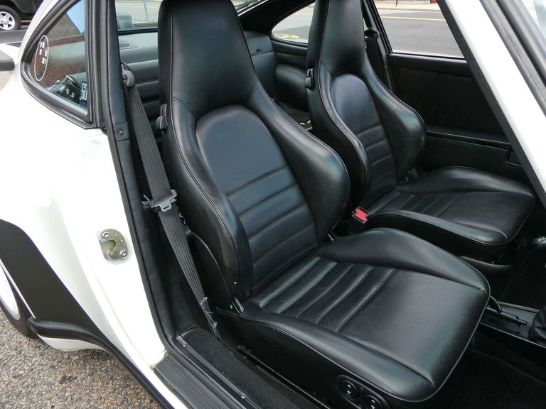 Porsche 911 Turbo 3.3