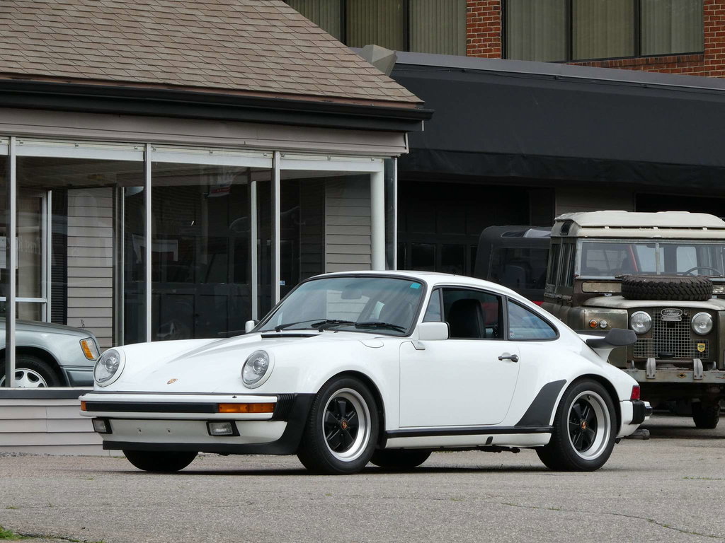 Porsche 911 Turbo 3.3