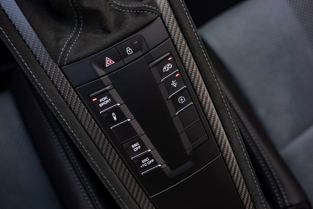 Porsche 718 Cayman GT4 RS