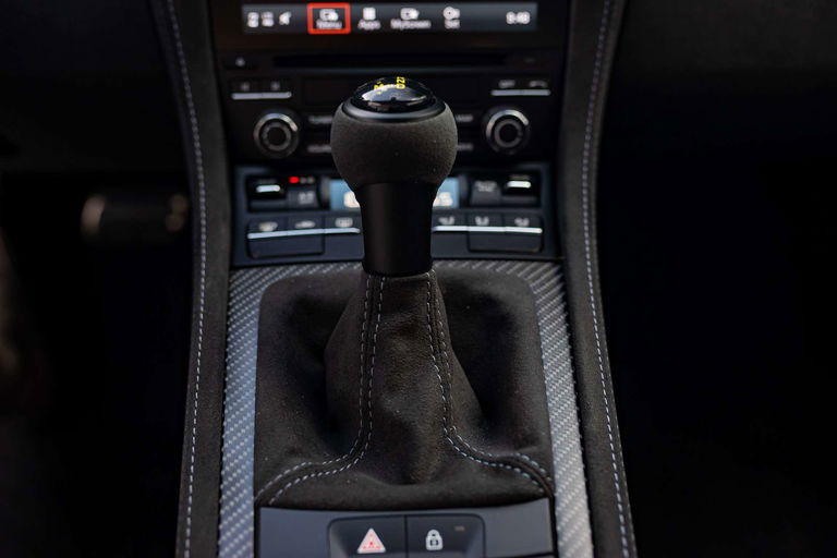 Porsche 718 Cayman GT4 RS