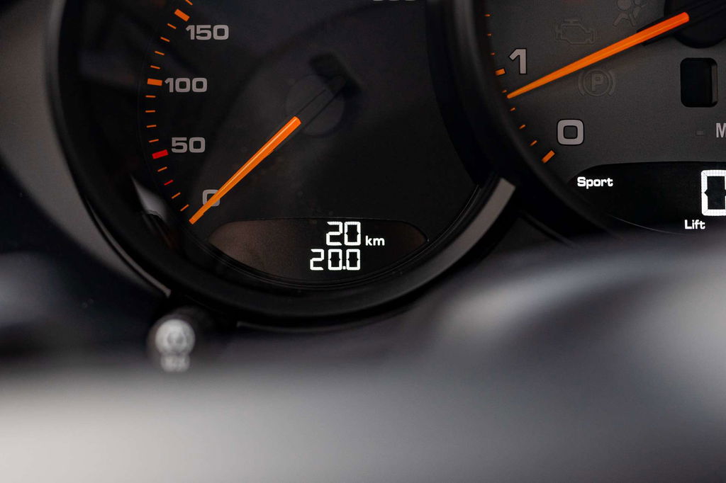 Porsche 718 Cayman GT4 RS