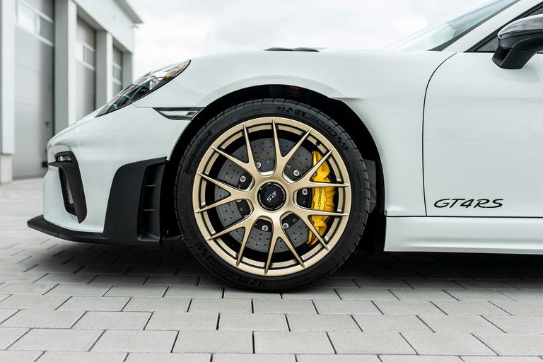 Porsche 718 Cayman GT4 RS