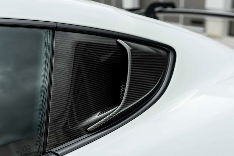 Porsche 718 Cayman GT4 RS