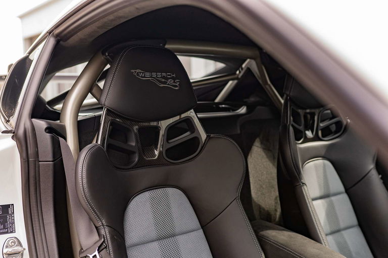 Porsche 718 Cayman GT4 RS