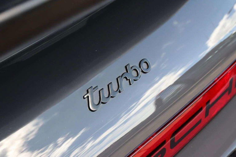 Porsche 911 Turbo 3.3