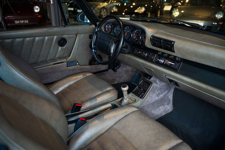 Porsche 964 Carrera 2