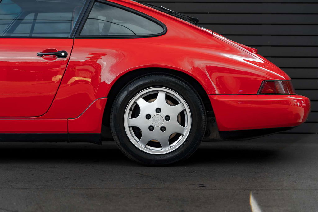 Porsche 964 Carrera 4