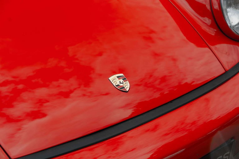 Porsche 964 Carrera 4