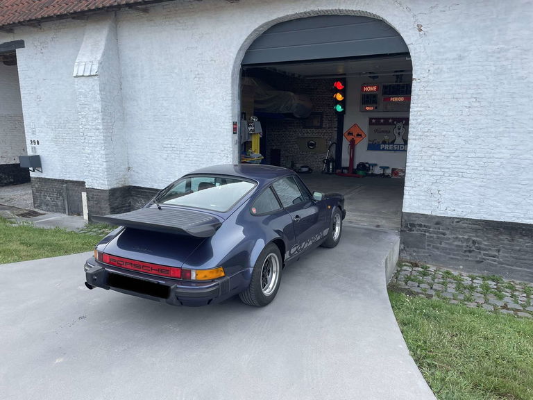 Porsche 911 Carrera 3.2