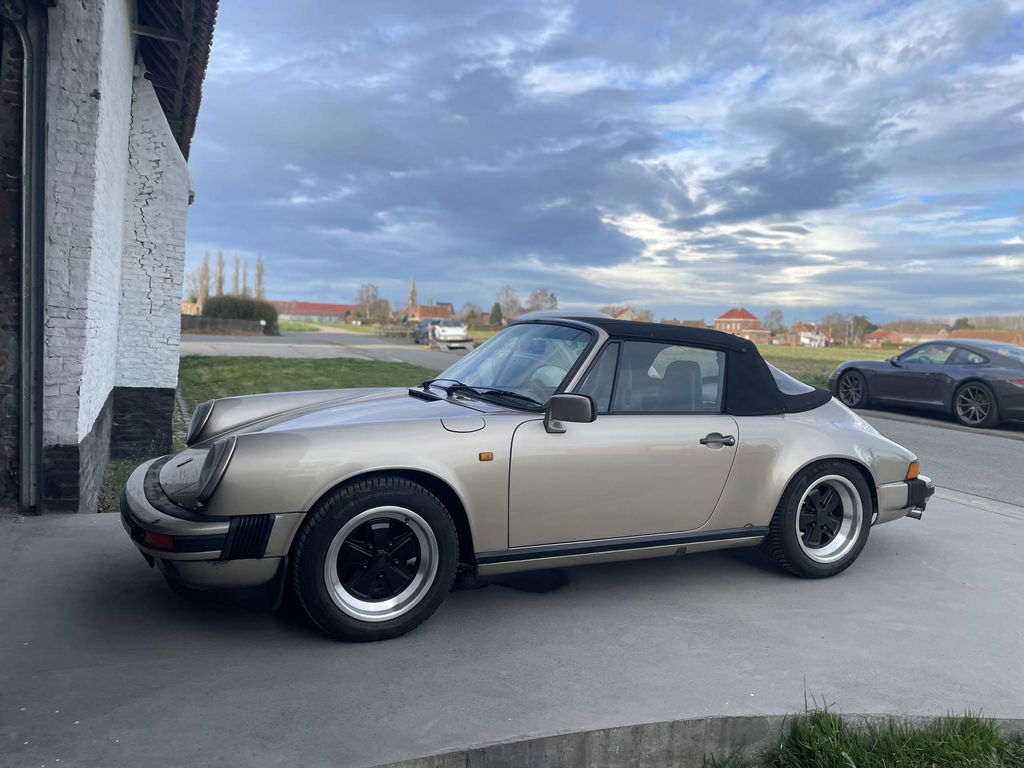 Porsche 911 Carrera 3.2