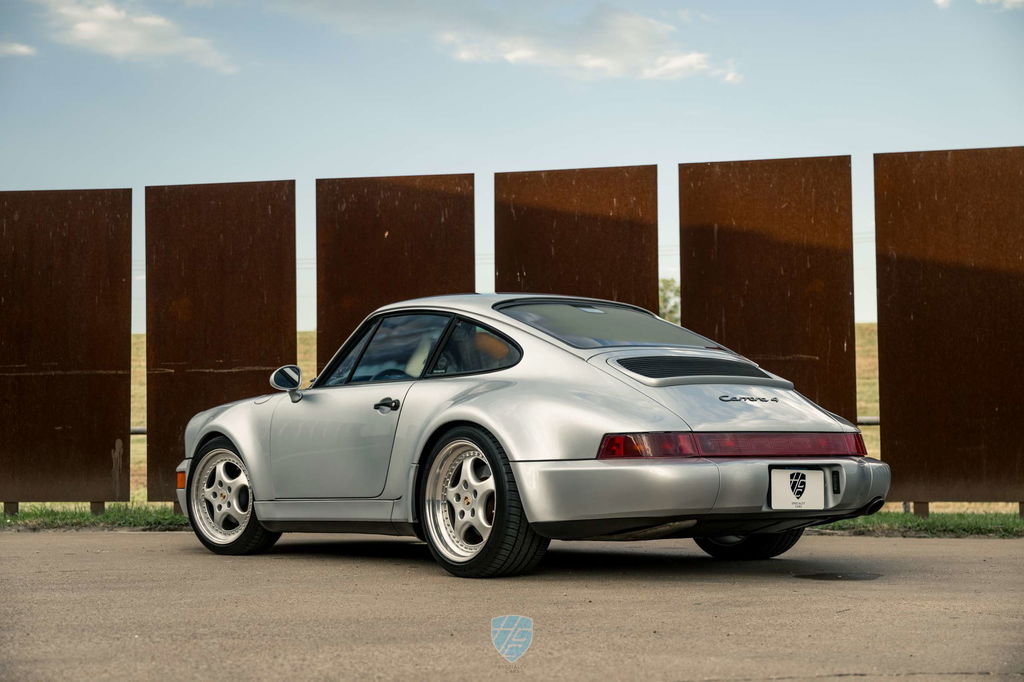Porsche 964 Carrera 4 WTL