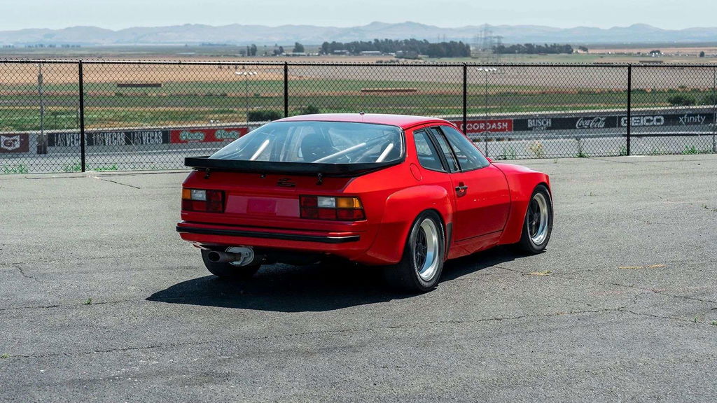 Porsche 924 Carrera GTS