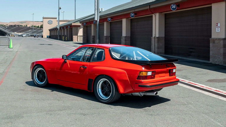 Porsche 924 Carrera GTS