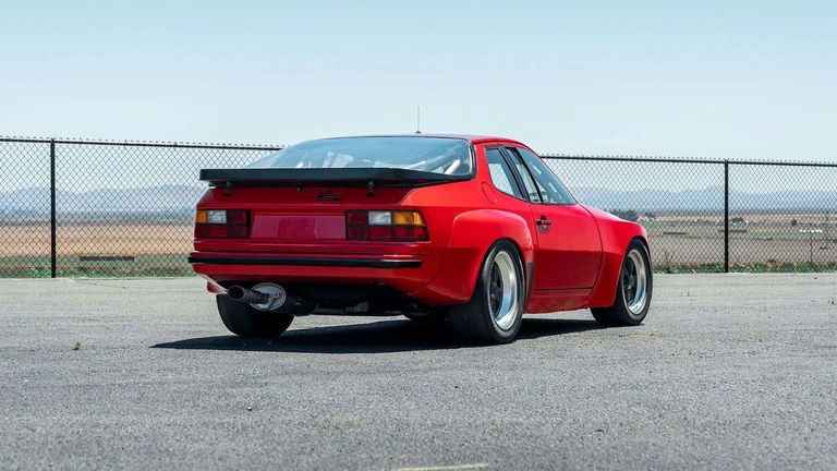 Porsche 924 Carrera GTS