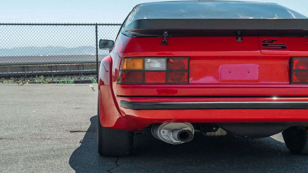 Porsche 924 Carrera GTS
