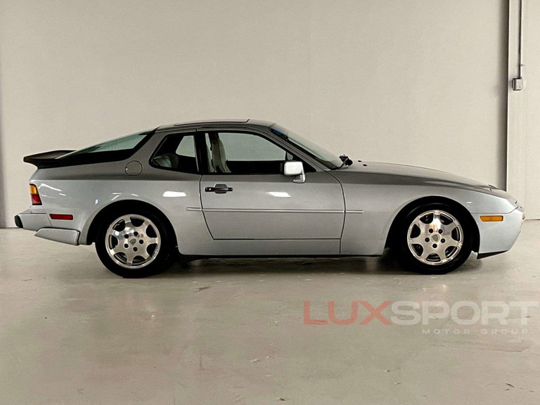 Porsche 944 Turbo S Coupé
