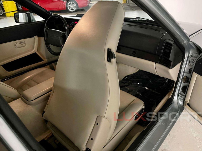 Porsche 944 Turbo S Coupé