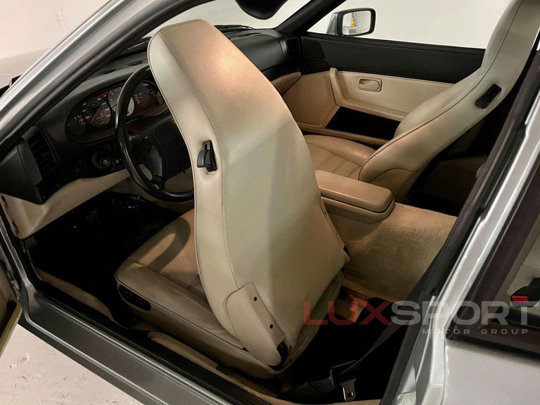 Porsche 944 Turbo S Coupé