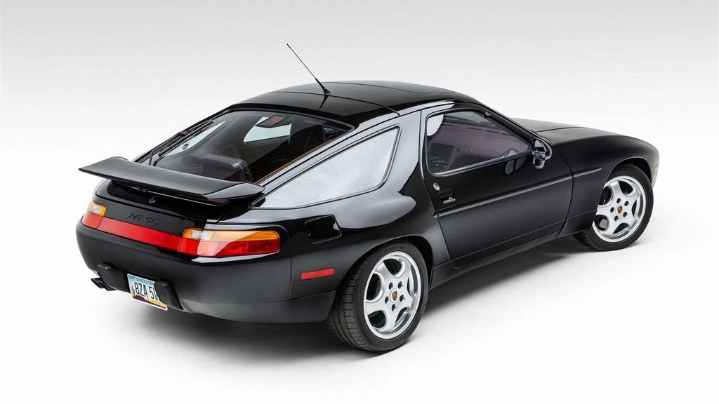 Porsche 928 GTS