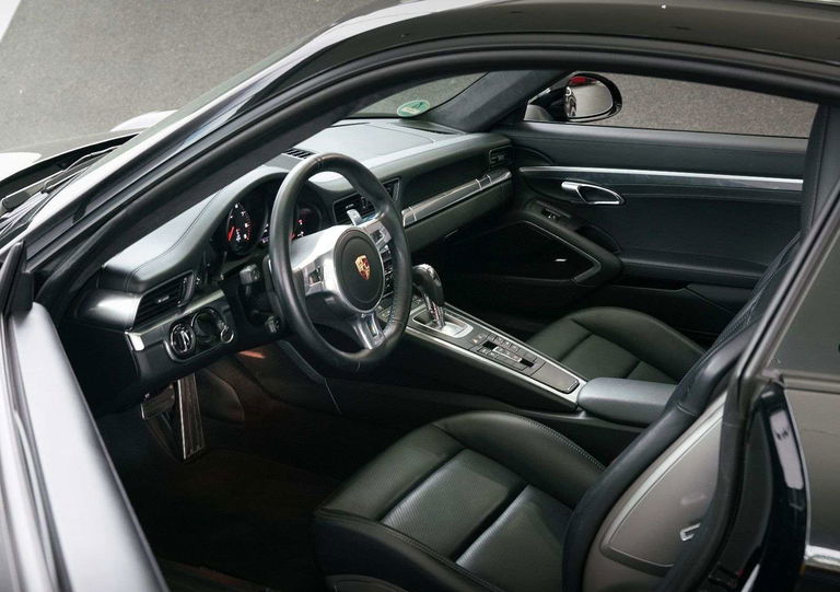 Porsche 991 Carrera 4
