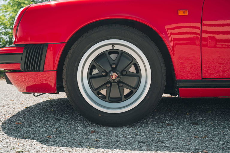 Porsche 911 Carrera 3.2