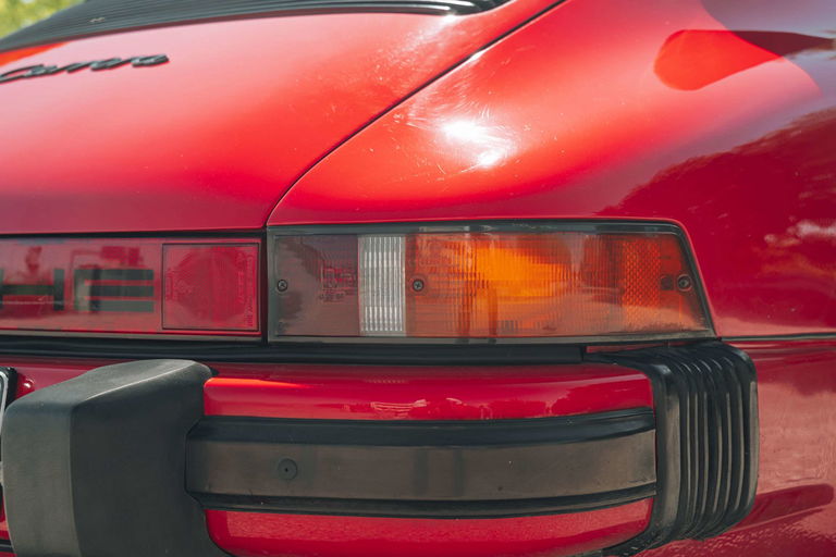 Porsche 911 Carrera 3.2