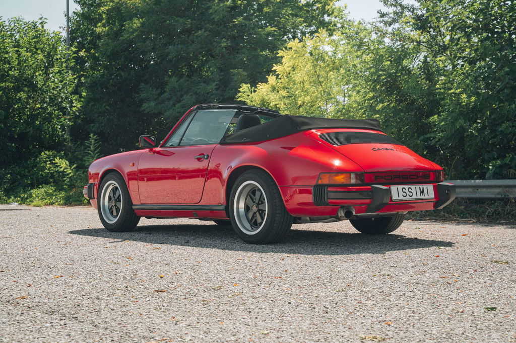Porsche 911 Carrera 3.2