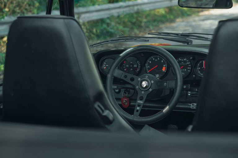 Porsche 911 Carrera 3.2